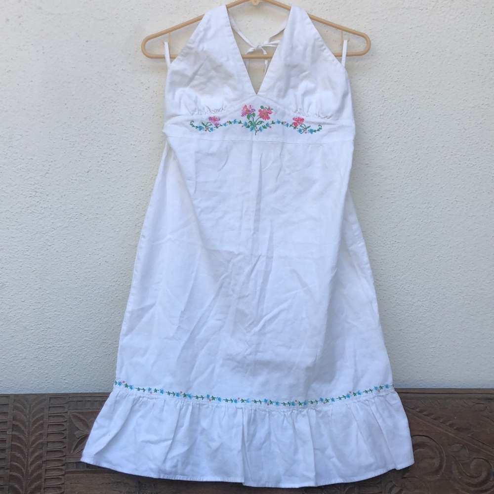 Roxy white halter dress with cross-stitched flowers - Picture 2 of 8